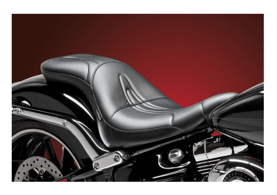 【Harley-Davidson】Le Pera シート Le Pera Sorrento Seat For Harley Softail Breakout 2013-2017