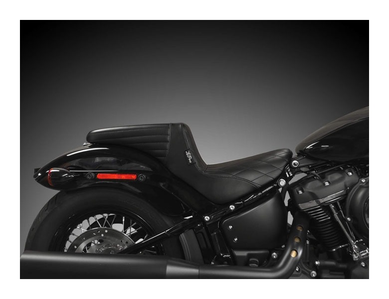 Le Pera Kickflip Diamond Stitch Seat For Harley Softail 2018-2026