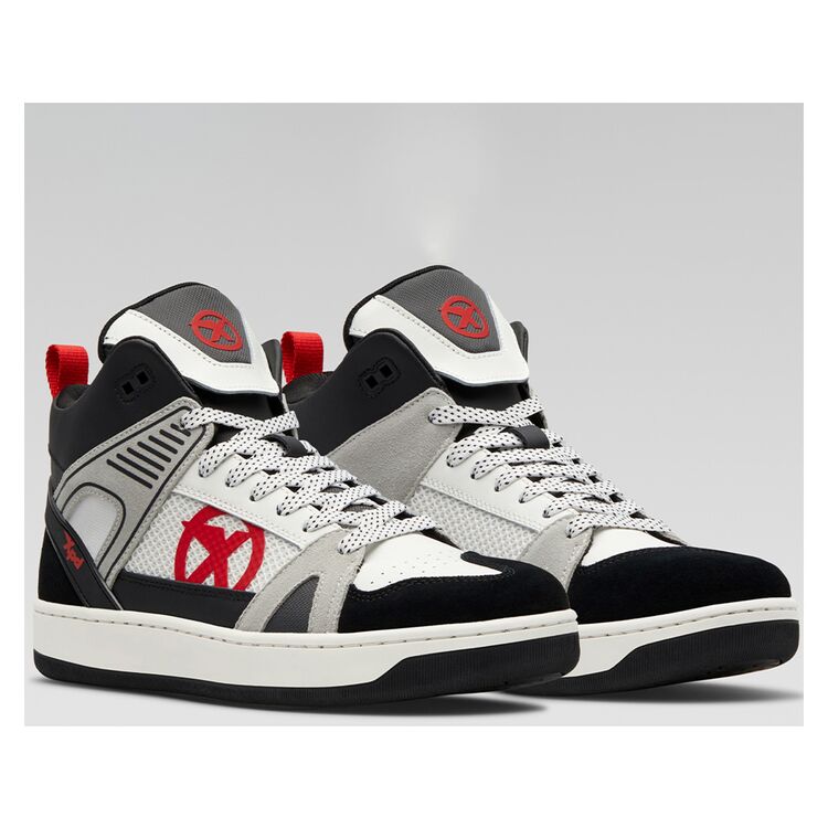Black/White/Red