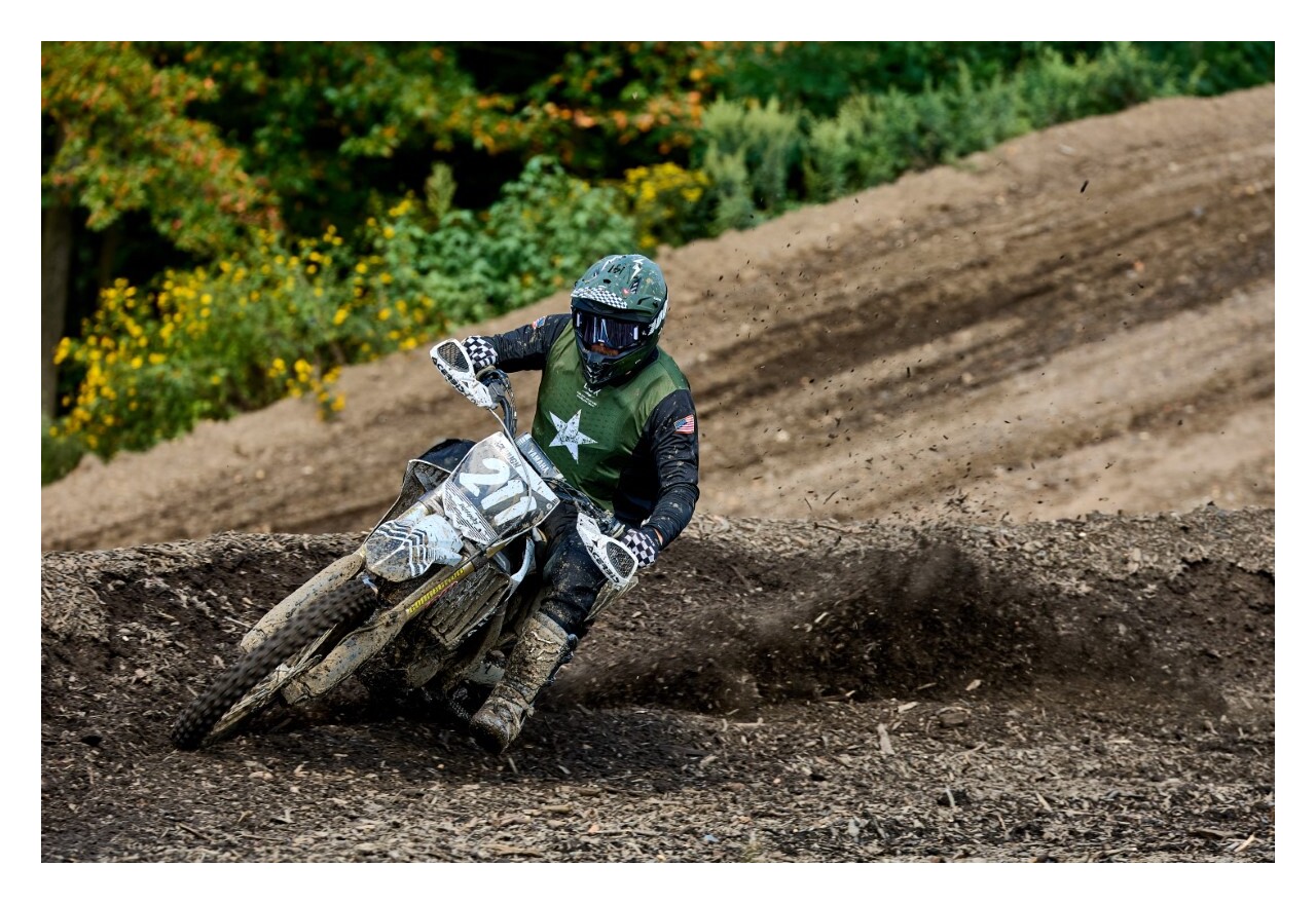 BILT Lux Commander Race Helmet