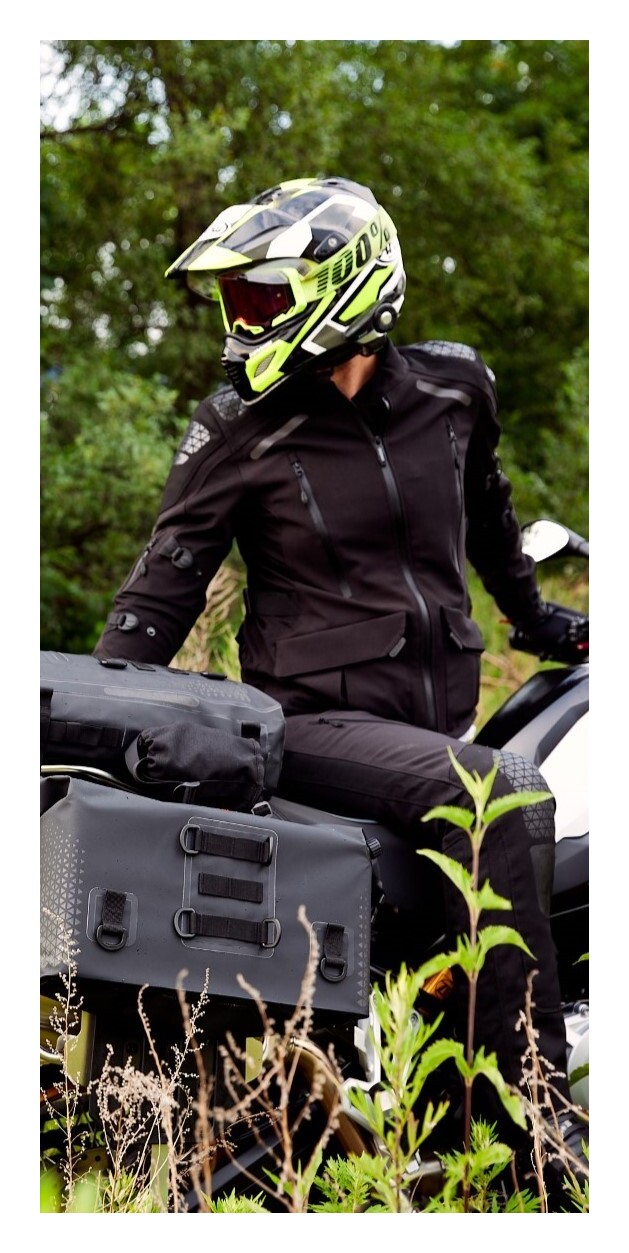 Sedici Garda Waterproof Jacket | JPCycles.com