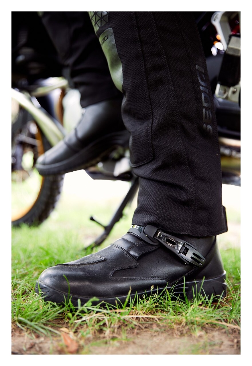 Sedici Vertice Waterproof Boots | JPCycles.com