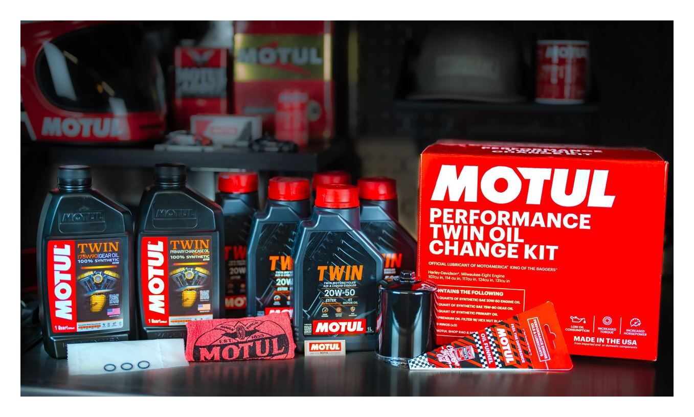 Harley-Davidson オイル 4本とミッションオイル2本フィルタ1個 Motul Twin Oil Change Kit For Harley Milwaukee-Eight 2017-2026