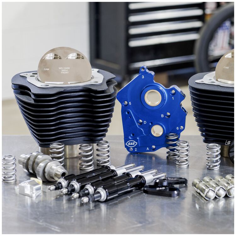 Black w/Out Silver Fins / Black Pushrods