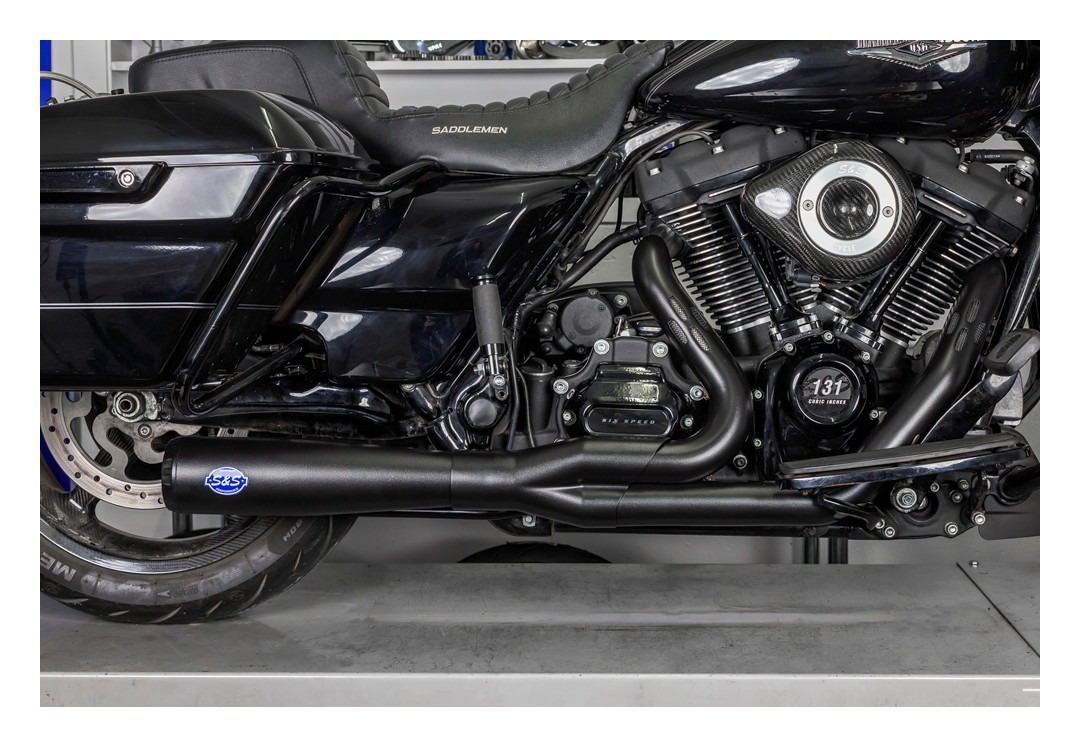 S&S Cycle Diamondback 2-Into-1 Exhaust For Harley Touring 2017