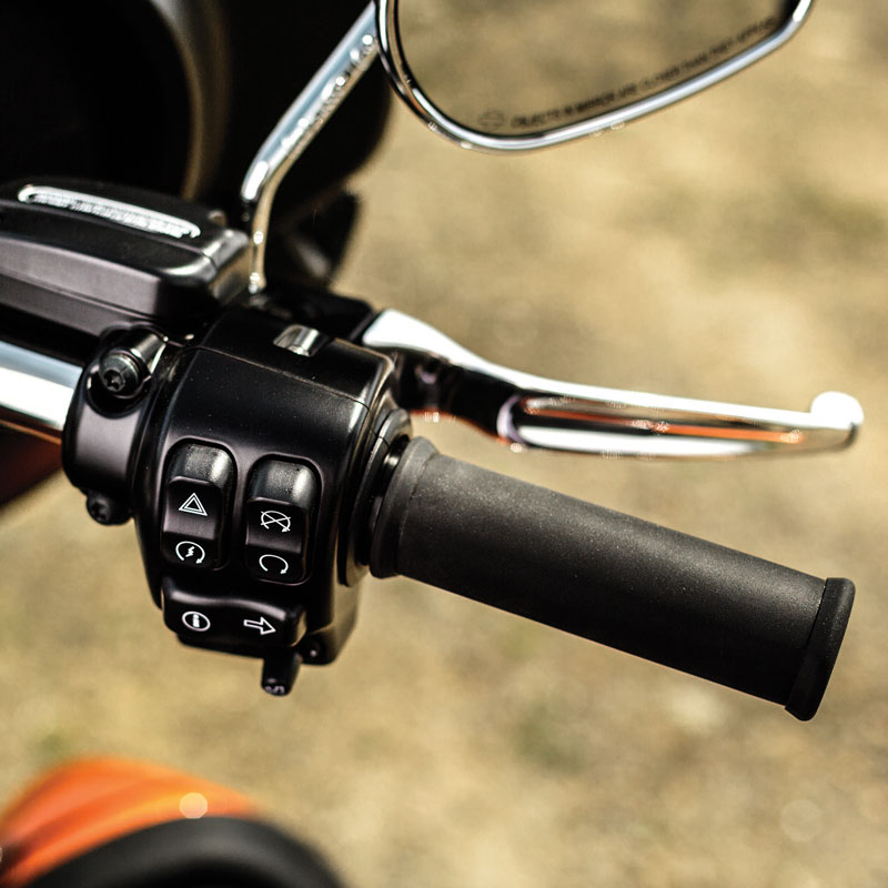 Harley-Davidson Ultra Classic Low controls