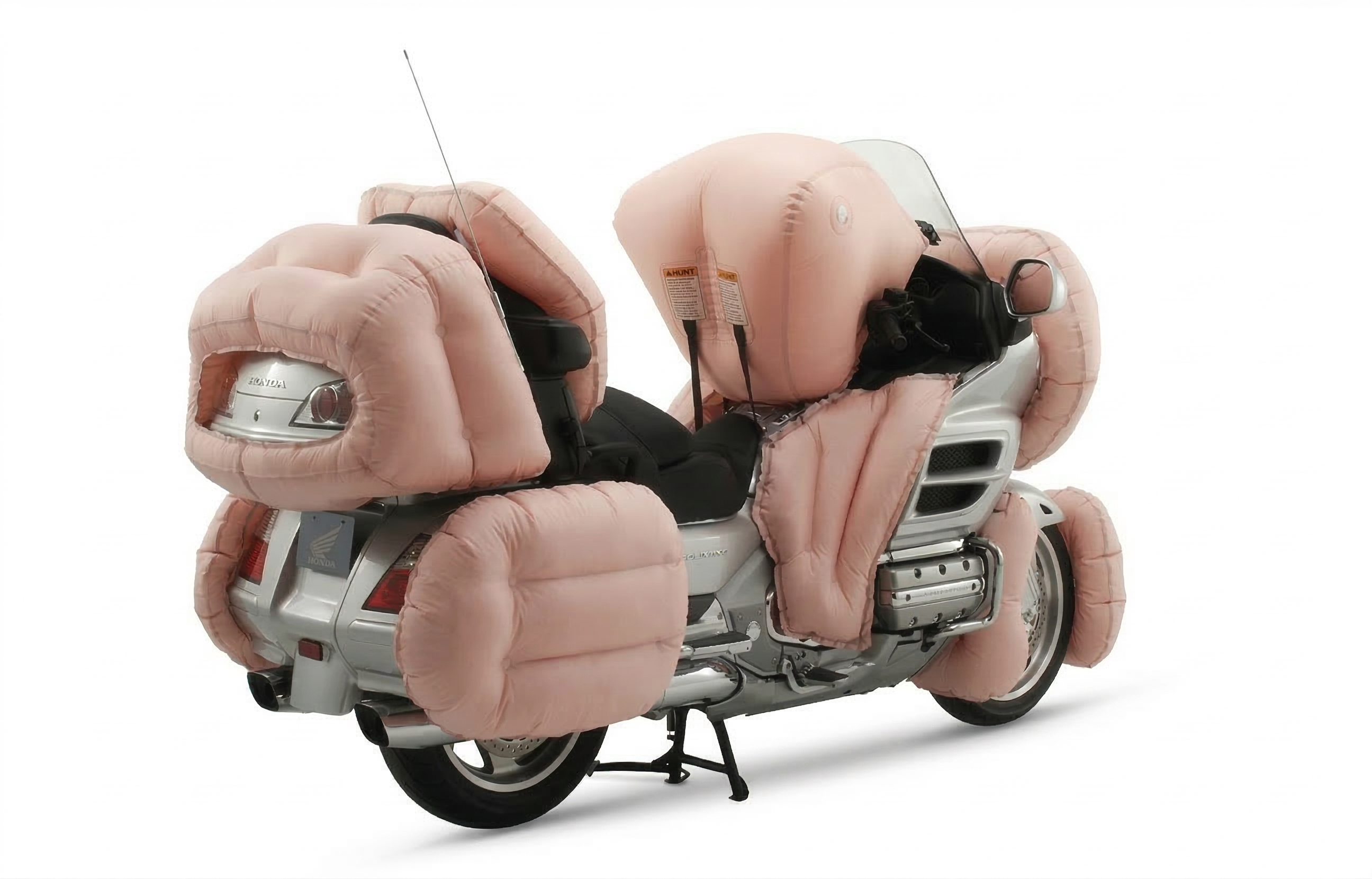 Total motorcycle coverage: Are external airbags the next frontier