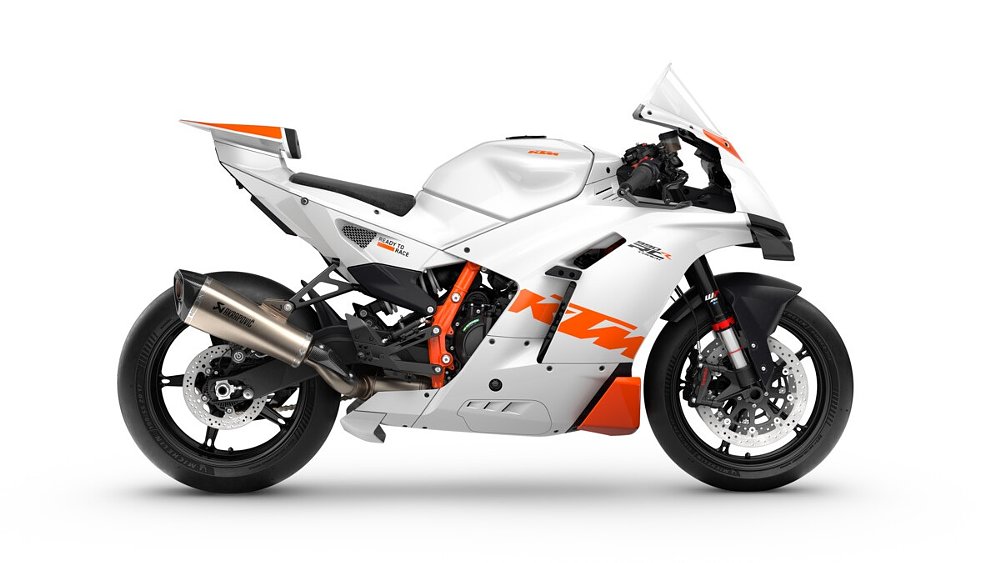studio photo side view of the KTM 990 RC R Track