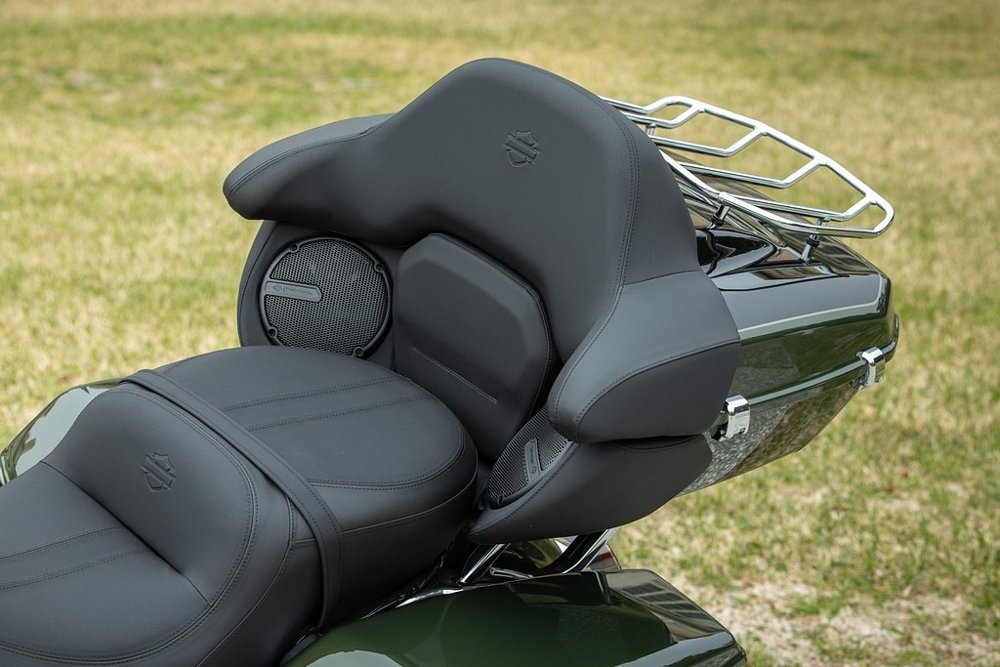view of the large seat and backrest on the Street Glide Limited