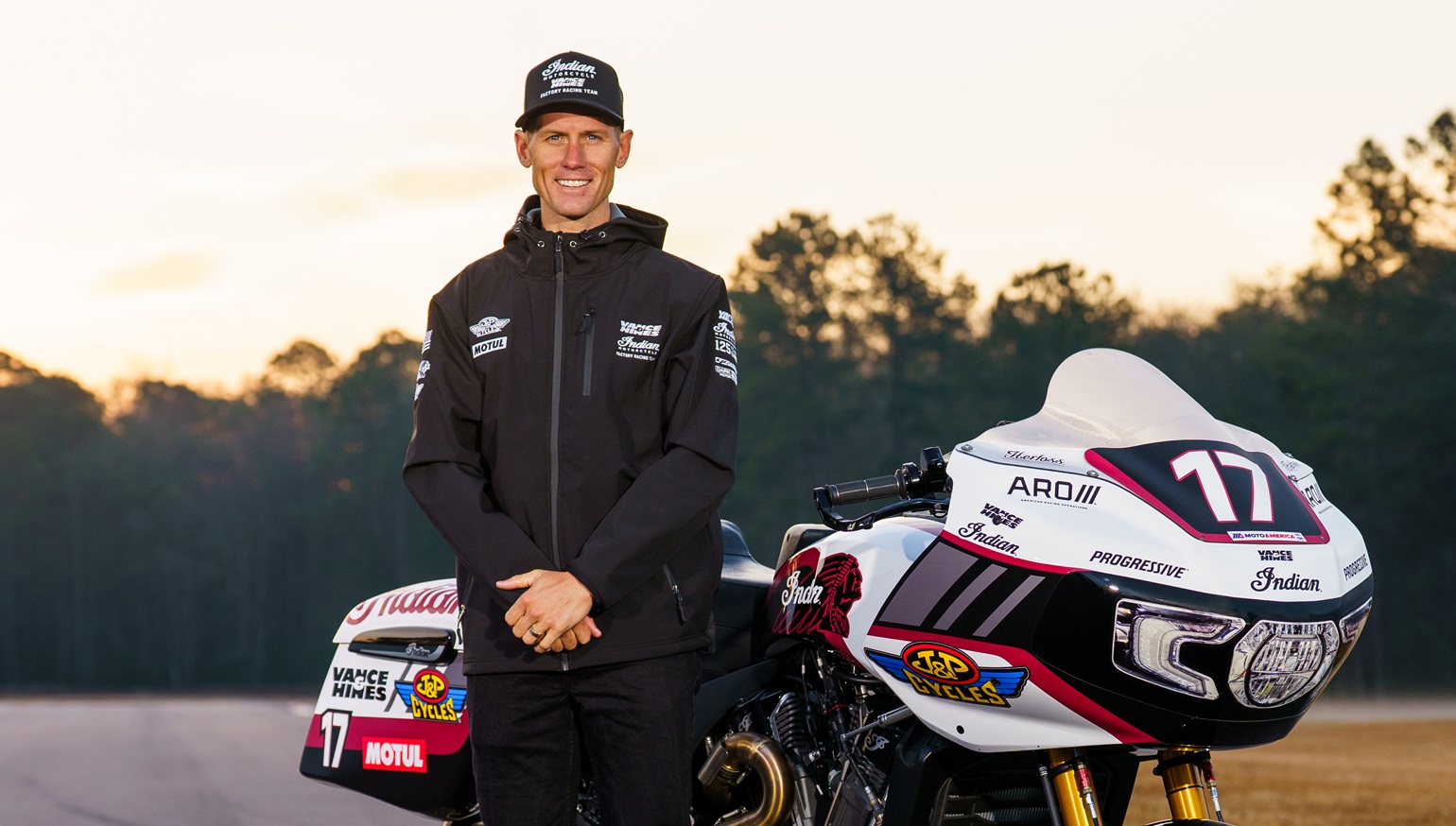 ニア様 Five questions with Troy Herfoss: The fun starts when the bike's