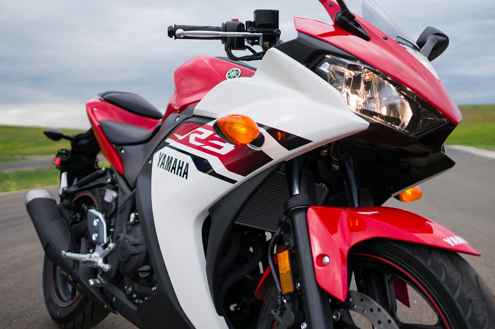 Yamaha R3