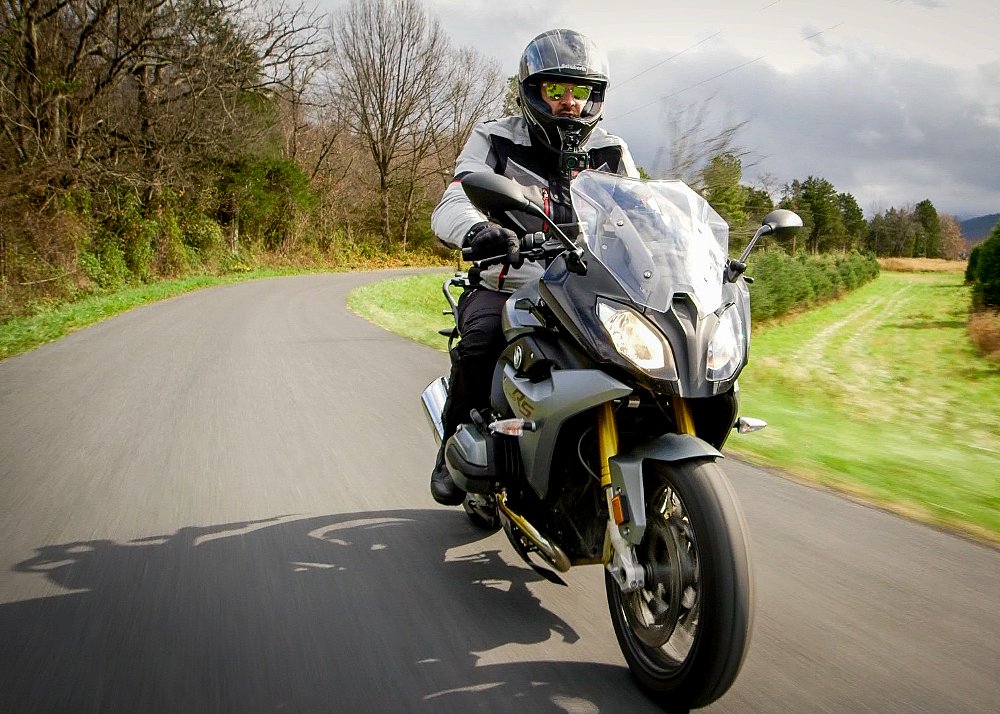 BMW R 1200 RS Riding