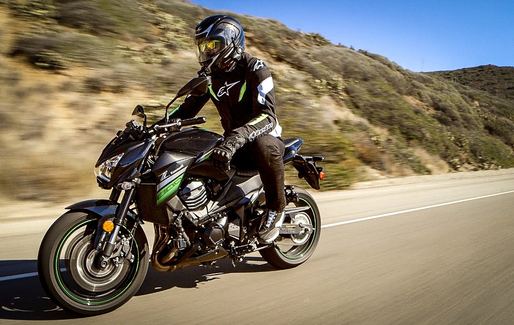 Kawasaki Z800 Spurgeon Dunbar Riding