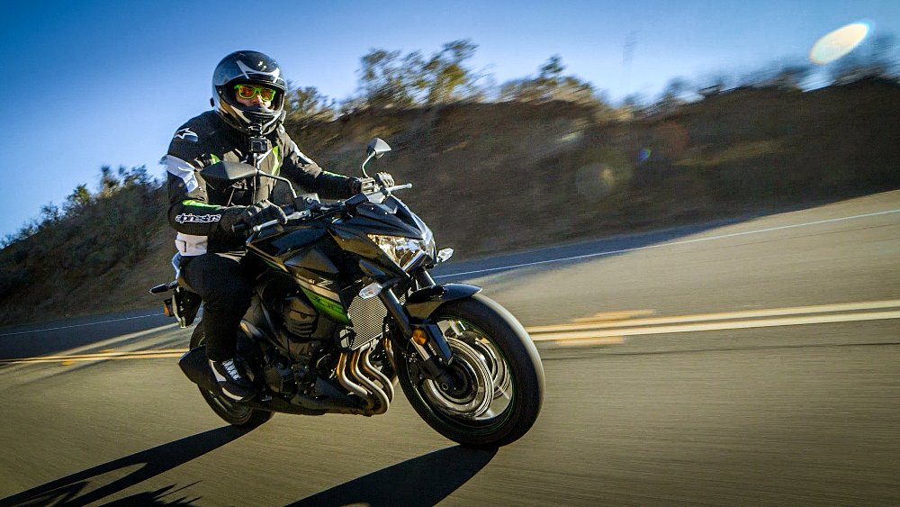 Kawasaki Z800 Spurgeon Dunbar Riding