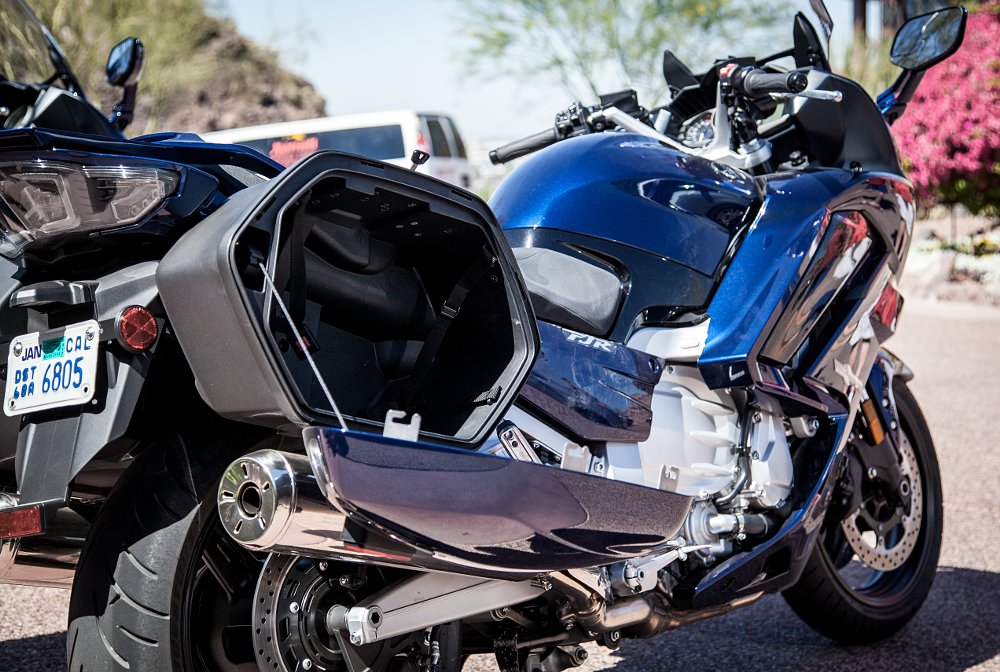 Yamaha FJR 1300 Luggage