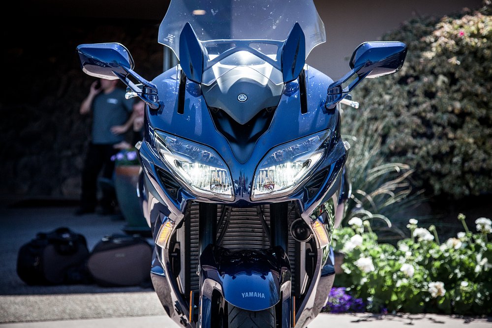 Yamaha FJR 1300 LED headlights