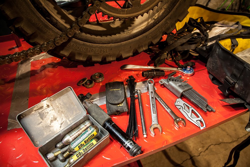 Tiger 800 XCx Tool Kit