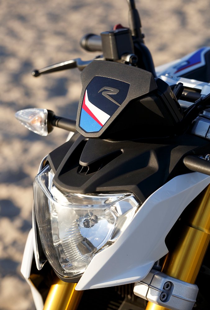 BMW G 310 R headlight