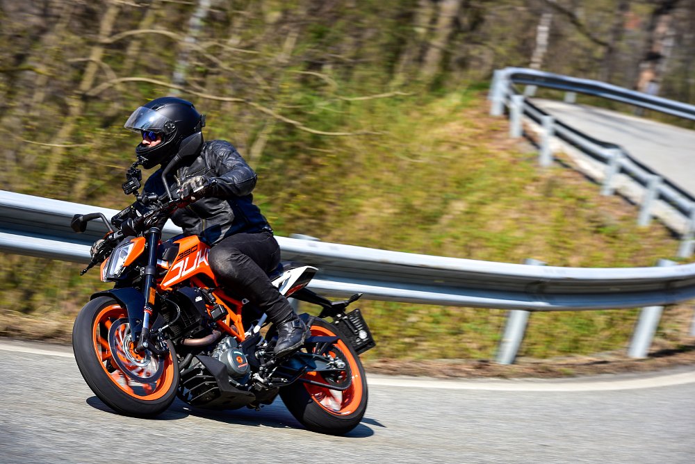 KTM 390 Duke First Ride Review 
