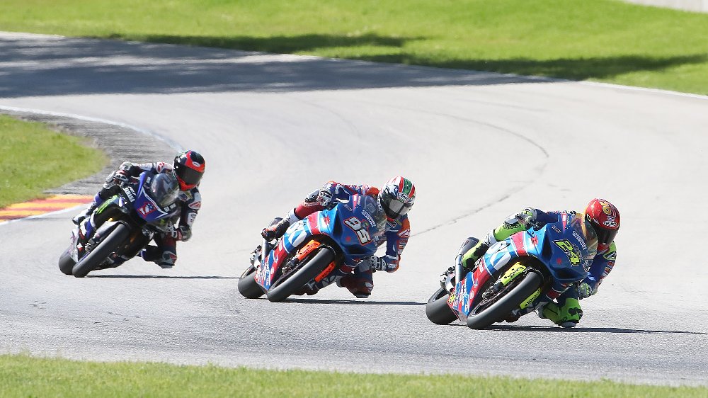 MotoAmerica Superbike race at Road America
