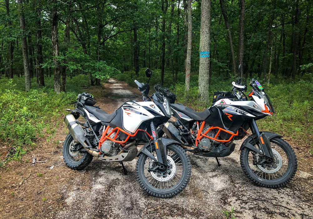 KTM 1090 Adventure R vs 1190 Adventure R