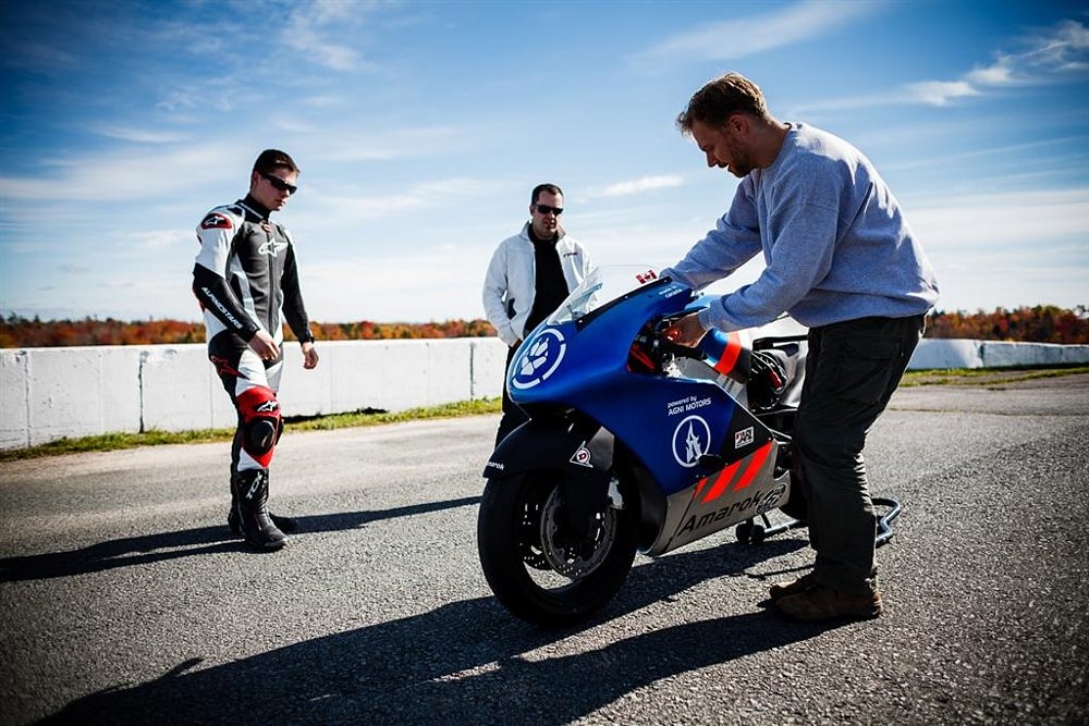 Michael Uhlarik and Amarok P1 electric motorcycle