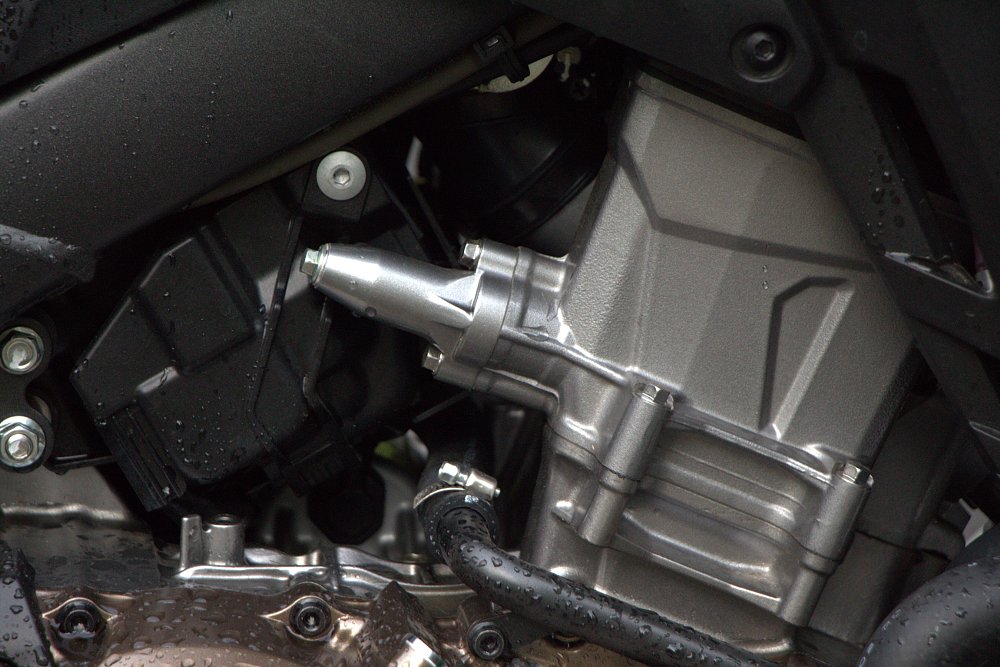 Timing chain tensioner