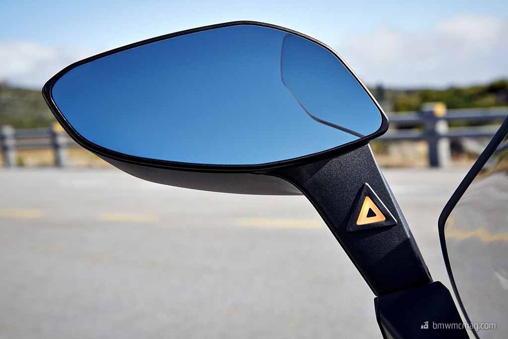 blind spot warning light