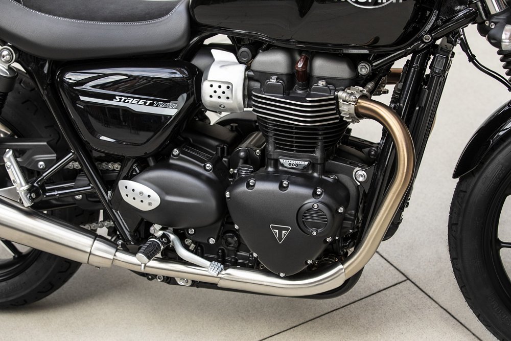 Triumph High Torque 900 engine