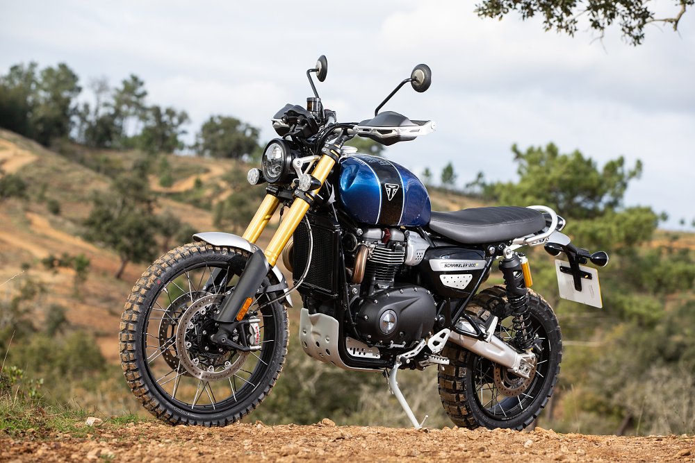 Triumph Scrambler 1200 XC and 1200 XE Review 