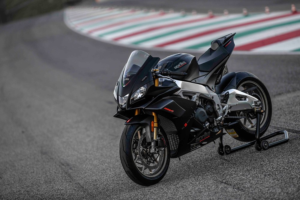 Aprilia RSV4 Factory at Mugello