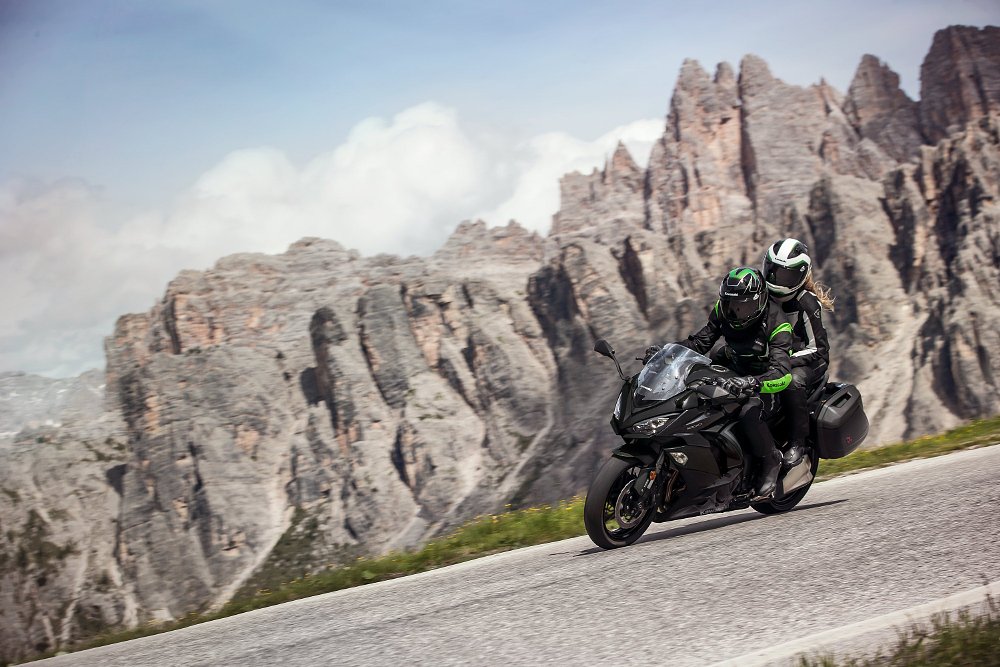 Ninja 1000 2-up