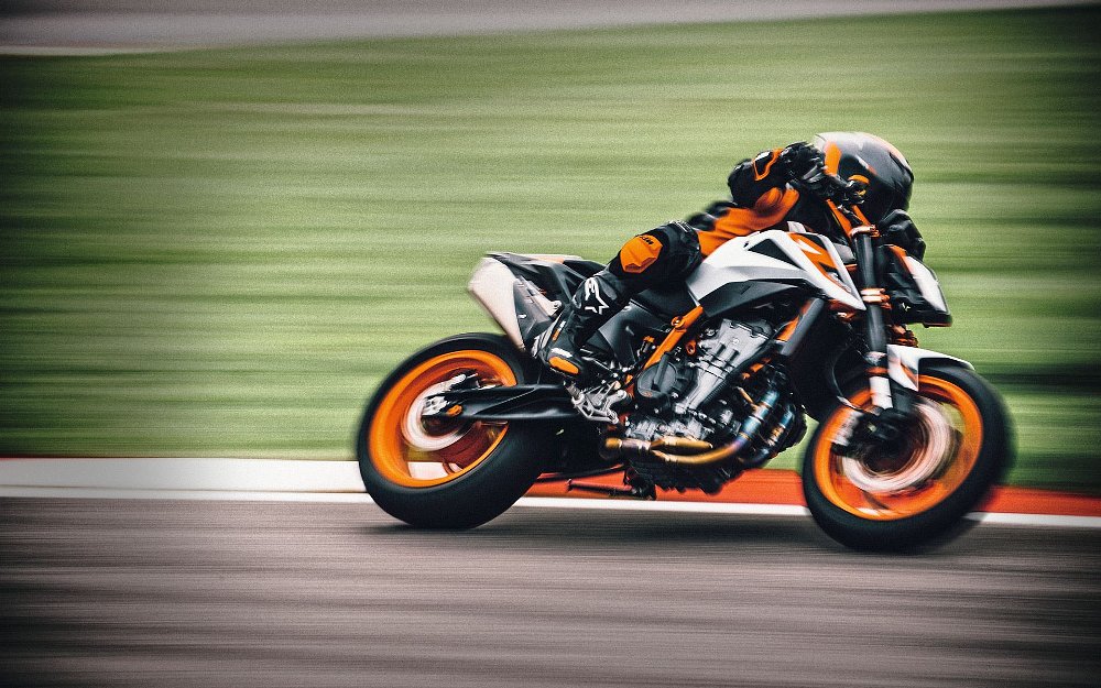 KTM 890 R Super Scalpel