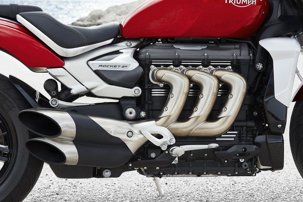 Triumph Rocket 3 engine