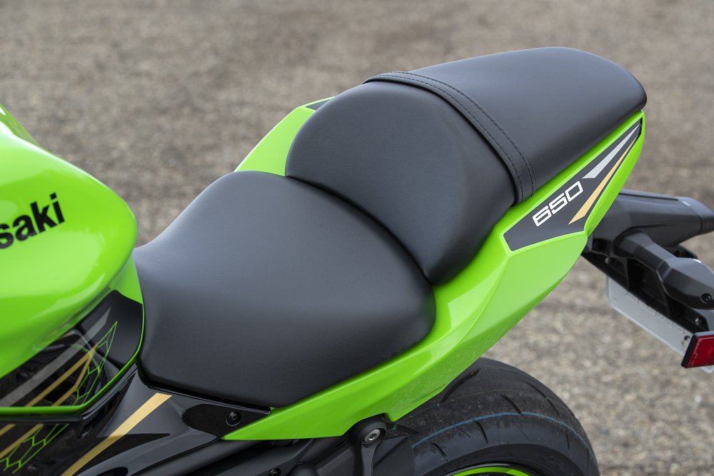 Kawasaki Ninja 650 seat