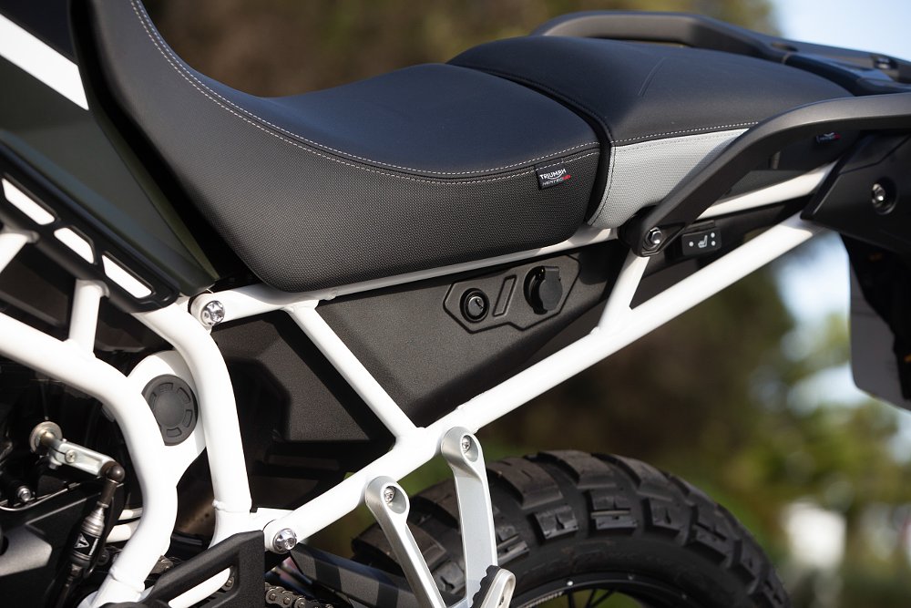 Triumph Tiger 900 Rally Pro First Ride Review Removable footpegs 
