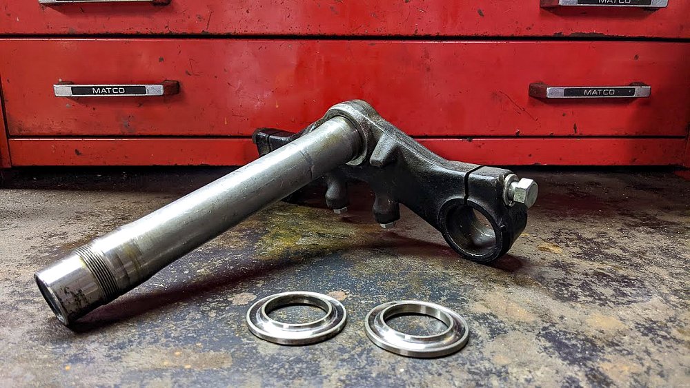 Tapping off a bearing