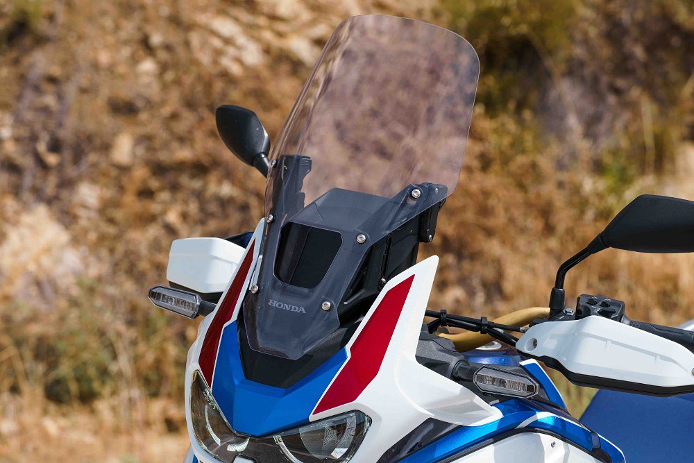 Honda Africa Twin windshield up high