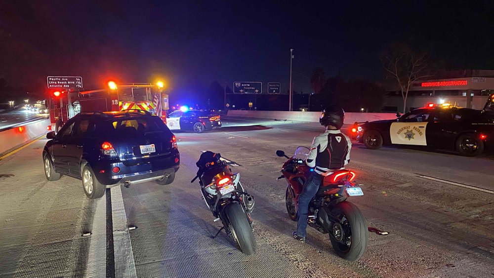 Ducati Panigale V4 and Suzuki GSX-R1000 highway accident