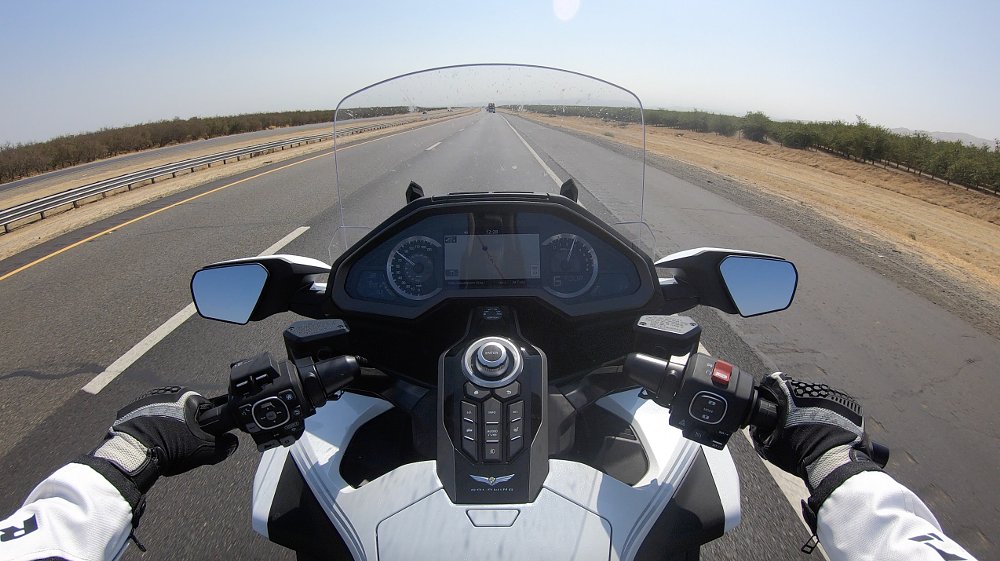 2020 Honda Gold Wing Tour cockpit view