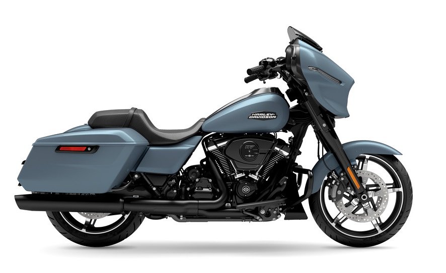 studio photo of the Street Glide