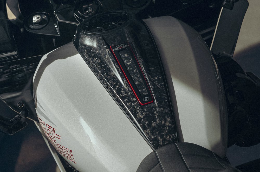 close view of the tank panel