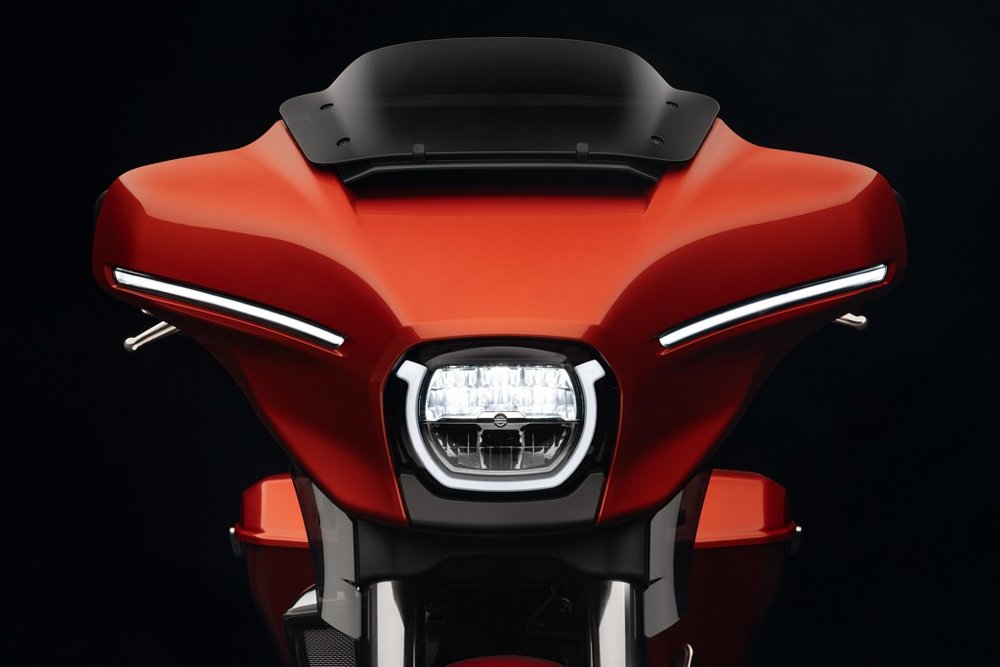 studio photo of Street Glide fairing