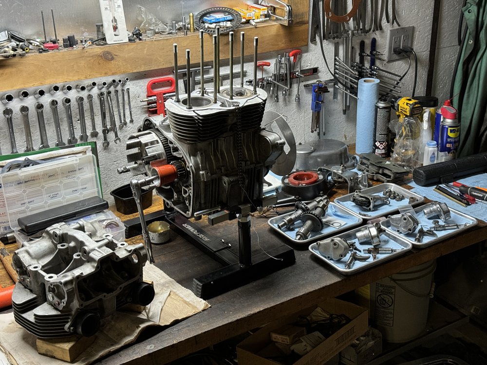 THR CB450 engine assembly