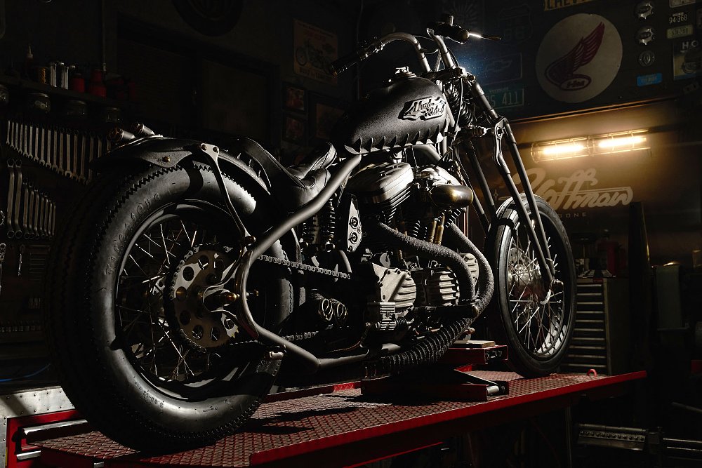 rear three quarters view of the Brammox