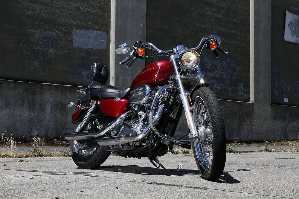 Motorcycle Handlebar Buyers Guide | JPCycles.com