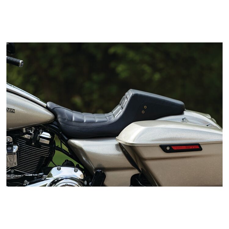 Mustang One-Piece Squareback Tuck & Roll Seat For Harley Touring 2008-2025