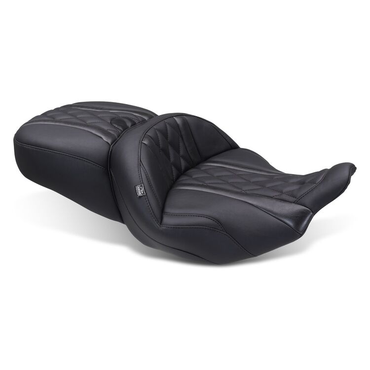 Mustang Super Touring Deluxe Diamond One-Piece 2-Up Seat For Harley FLHX / FLTRX 2023-2026 Standard Reach / Black Stitch [Demo - Acceptable]